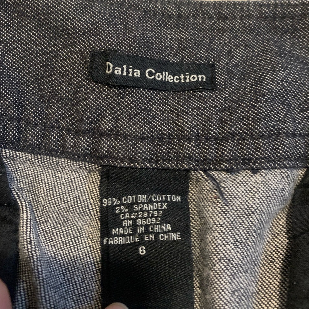 Dalia Collection Wide-Leg Cropped Culotte Pants - Gray Denim - Size 6 - Picture 4 of 5